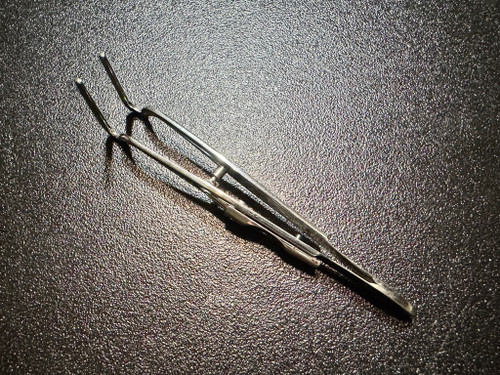Top photo of Storz E2504 Berke Ptosis Forceps
