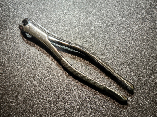 Handle photo of Konig MDG1293166 Lower Molar 17 Extraction Forceps