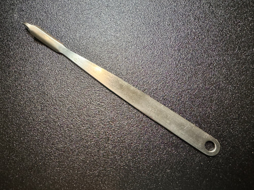Handle photo of Aesculap FK118R Mini Hohmann Retractor, 8mm