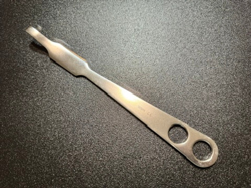 Handle photo of Synthes 399.25 Hohmann Retractor, 22mm, Broad Tip, 9.5"