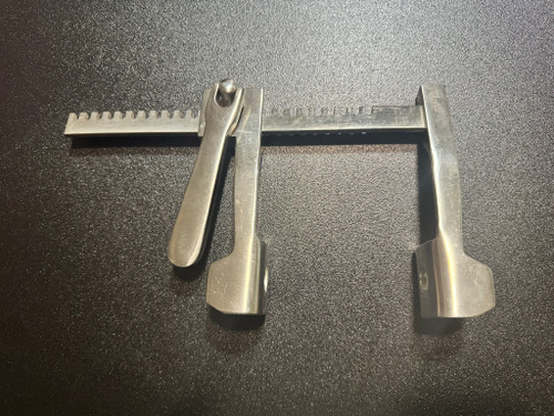 Back photo of V. Mueller CH1210-1 Finochietto Pediatric Rib Spreader