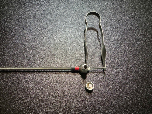 Handle photo of Storz 27290H Retractable, 3 Prong, Stone Grasping Forceps, 10.5FR
