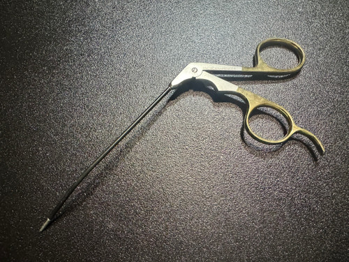 Photo of Snowden-Pencer 88-5016 Daniel EndoForehead Grasping Forceps, CVD Right (New) Photo of Snowden-Pencer 88-5016 Daniel EndoForehead Grasping Forceps, CVD Right (New)