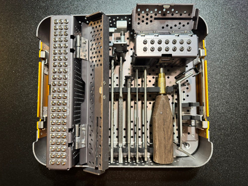 Open photo of Smith & Nephew 7117-7326 4.0mm Cannulated Screw Set