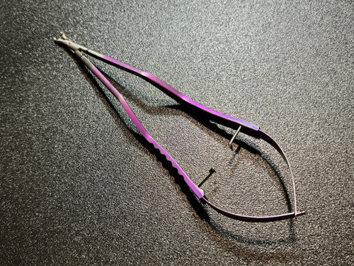 Top photo of Aesculap FT402T Yasargil Mini Titanium Vario Aneurysm Clip Applier Top photo of Aesculap FT402T Yasargil Mini Titanium Vario Aneurysm Clip Applier
