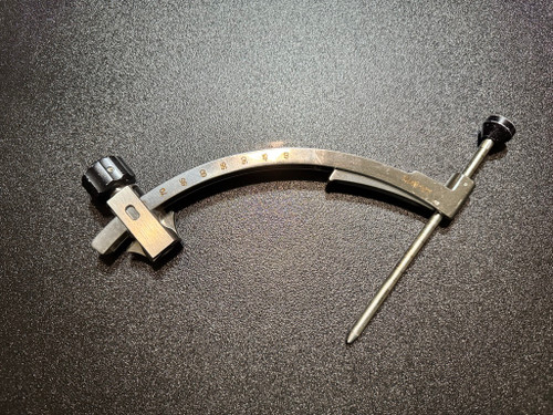 Photo of Arthrex AR-1875 ACL Drill Guide & AR-1876 Guide Pin Sleeve Photo of Arthrex AR-1875 ACL Drill Guide & AR-1876 Guide Pin Sleeve