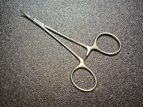 Handle photo of KMedic KM36-162 Delicate Halsted Mosquito Forceps, CVD, 5"