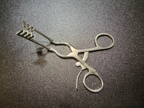 Handle photo of V. Mueller SU3195 Beckman Retractor , Sharp, 6.75"