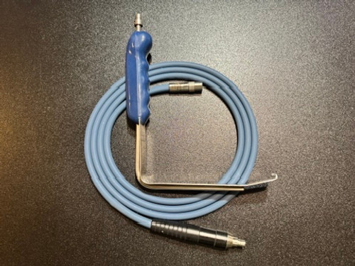 Top photo of Codman CD09265 Britetrac Fiber Optic Retractor w/ Cable, 6" X 1"