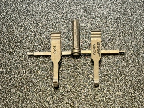 Photo of ASSI MKCV2040 Microspike Approximator Clamp