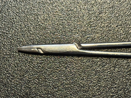 Jaw photo of Scanlan 6006-28 Micro Needle Holder, Diamond Dust Jaws, 6.25"