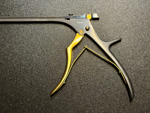 Handle photo of Vikon VK.J806QRS QuickRelease Kerrison Rongeur, 40° Up, 6mm X 16mm, 8"