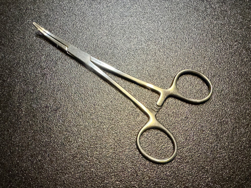 Handle photo of Jarit 106-141 Crile Artery Forceps, CVD, 6.25"