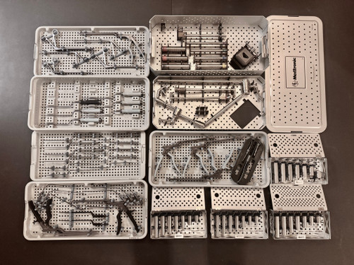 Photo of Medtronic 9569790 METRx II Microdiscectomy Tubular Retractor and Instrument Set
