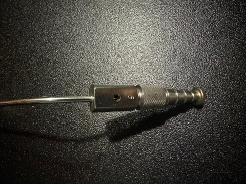 Thumb valve photo of Aesculap MD096 Frazier Long-Suction Tube 9 Fr
