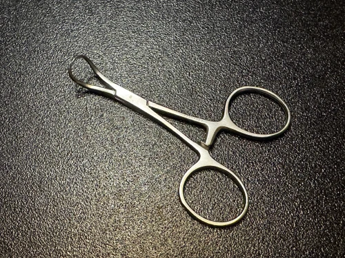 Handle photo of Jarit 109-100 Backhaus Towel Forceps, 3.5"