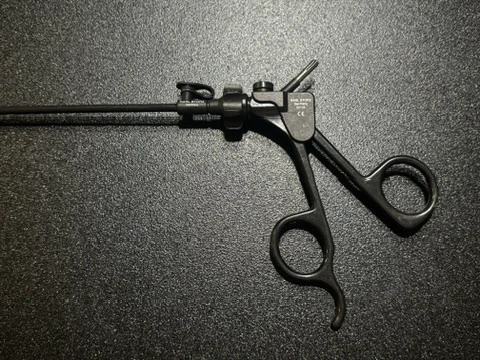Handle photo of Photo of Storz 33425ML Laparoscopic Kelly Grasping Forceps, 5mm X 43cm