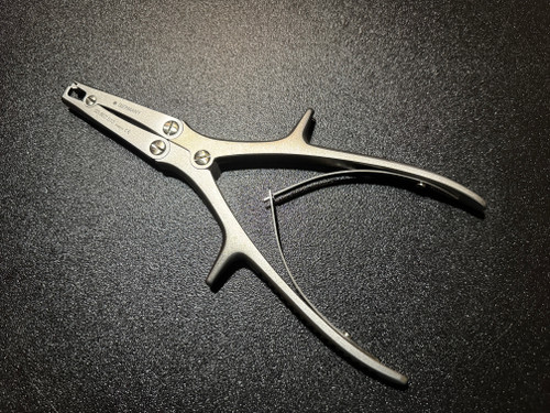 Handle photo of Synthes 03.607.513 Cerclage Wire Front Cutter