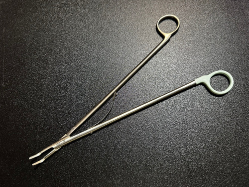 Photo of Weck 337115 Horizon Medium-Large Open Clip Applier, ANG, 11"