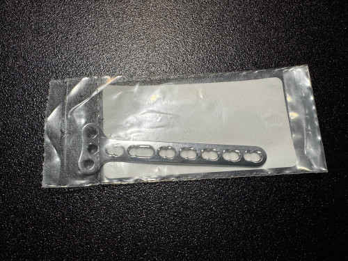 Plate photo of Synthes 241.171 3.5mm LCP T-Plate 87mm