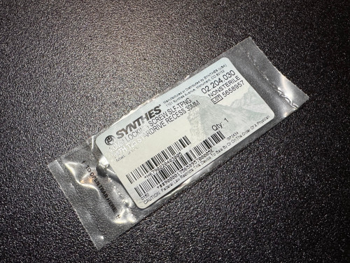 Photo of Synthes 02.204.030 4mm Locking, Self Tapping Screw, 30mm