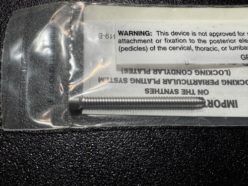 Screw photo of Synthes 02.204.050 4mm Locking, Self Tapping Screw, 50mm