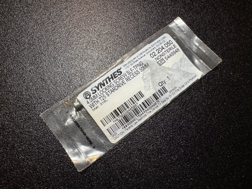 Photo of Synthes 02.204.050 4mm Locking, Self Tapping Screw, 50mm