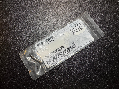 Photo of Synthes 222.583 4.0mm Locking Screw 22mm