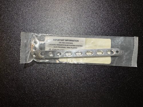 Plate photo of Synthes 240.041 4.5mm LCP Proximal Tibia Plate, 8H, Left, 154mm