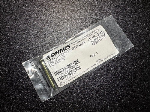 Photo of Synthes 458.942 5.0mm Titanium Locking Screw 42mm