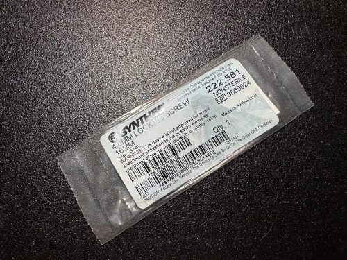 Photo of Synthes 222.581 4.0mm Locking Screw 16mm