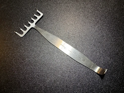 Handle photo of Symmetry 22-2000 Freeman Rake Retractor 75mm (New)