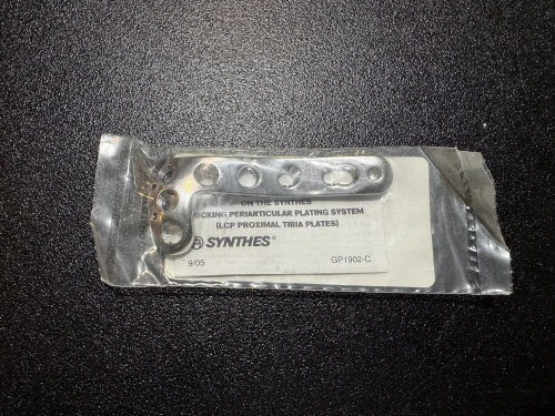 Plate photo of Synthes 240.036 4.5mm LCP Proximal Tibia Plate, 4H, Right, 82mm
