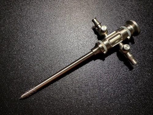 Photo of Stryker 747-031-650 6.5mm Rotating Inflow/Outflow Cannula w/ Obturator