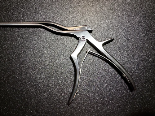 Handle photo of BOSS 70-2242P Panther Bayonet Micro Kerrison, 2mm, 90°, 9"