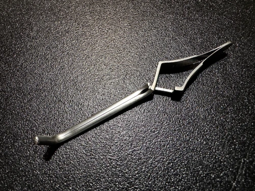 Photo of Codman 37-1048 Gregory Bulldog Clamp, ANG, 3.5"
