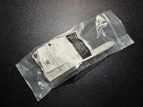 Package photo of V. Mueller NL510320NL Cloward Blade Cervical Retractor w/out Lip, 20mm (New)