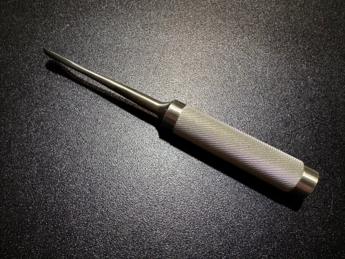 Handle photo of BOSS 72-1102 Cobb Spinal Elevator, 1/2" Blade, 9.5"