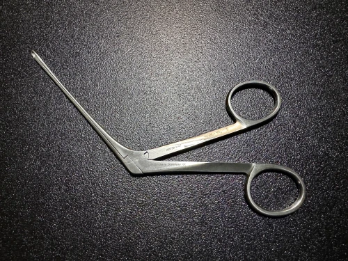 Handle photo of Jarit 440-166 Blakesley Pediatric Thru-Cut Forceps, STR, 2.5mm