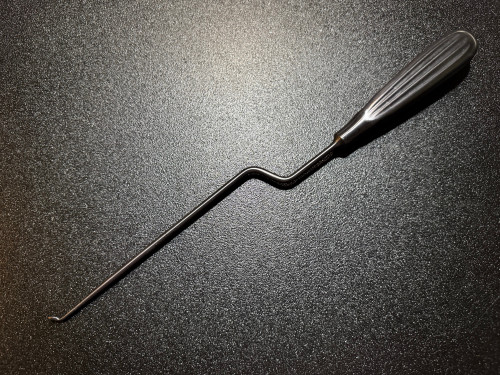 Photo of Medtronic 9560625 METRx Bayoneted FWD ANG Cup Curette, 3.6mm