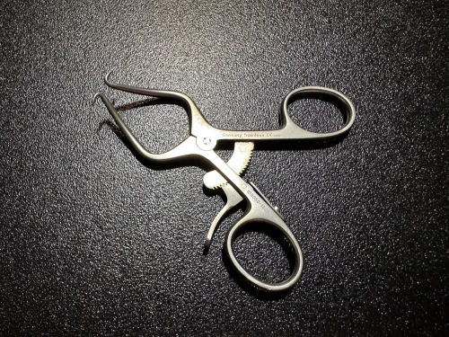 Handle photo of Jarit 204-123 Pediatric Gelpi Retractor, 3.75"