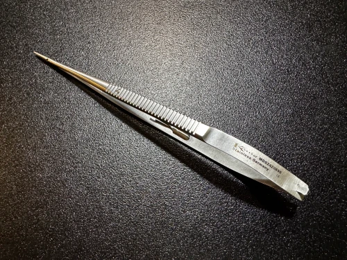 Side photo of Konig MDS2420690 Precise Touch Jacobson Micro Needle Holder, 7.25"
