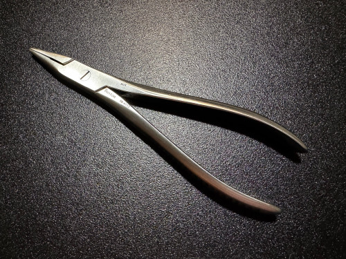 Handle photo of Buxton 56-4113 Square Nose Tapered Pliers, 7.75"
