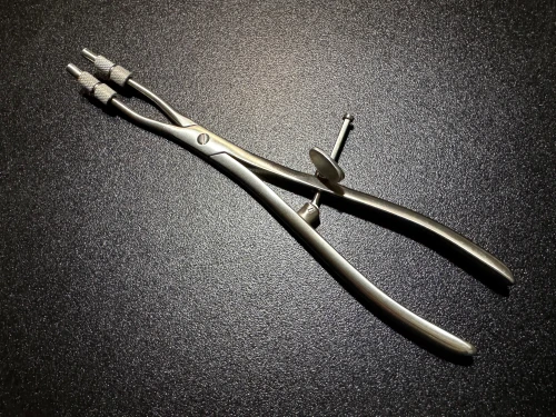 Top photo of Stryker 01-08633 Modified Repositioning Forceps