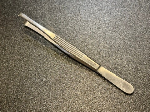 Handle photo of Codman 30-4230 Martin Tissue Forceps, 6"