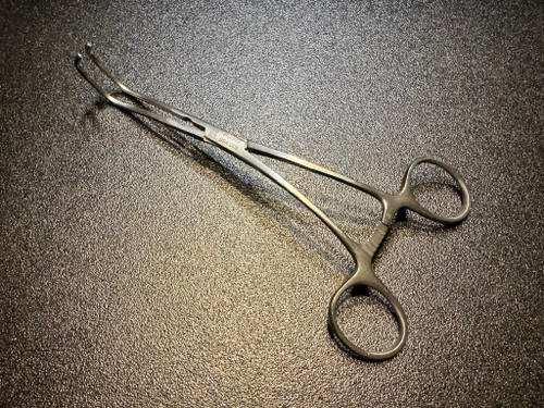 Handle photo of Pilling 35-4137 Derra Anastomosis Clamp, Large, 7 1/8"