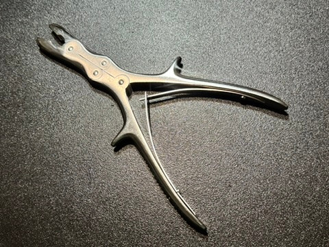 Handle photo of Jarit 230-230 Stille-Luer Rongeur, 10mm, 8.75"