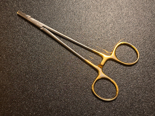 Handle photo of V. Mueller SU16060 Vital Mayo-Hegar Needle Holder, 6.25"