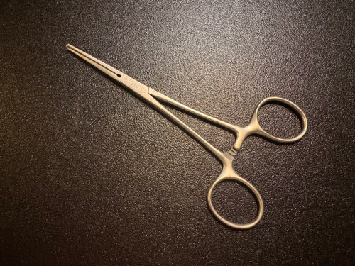 Handle photo of Aesculap BH642R Kocher-Ochsner Forceps, STR, 1X2, 6.25"