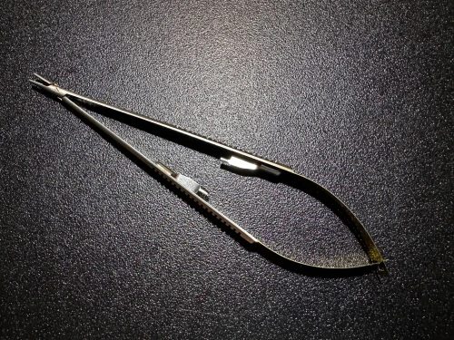 Handle photo of V. Mueller CH2456 Vital Castroviejo Needle Holder, 7.25"